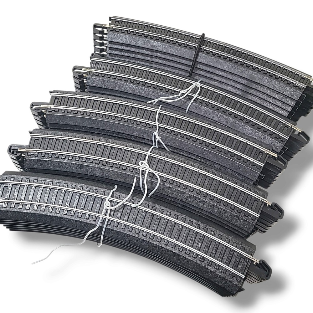 Bachmann HO Scale EZ Track 18 Radius Curved Track Lot of 26 Pieces 92124A
